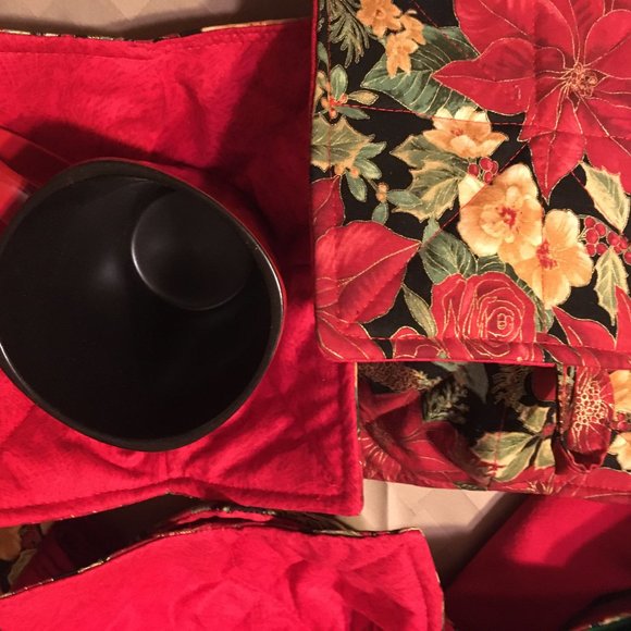 Bowl Cozies & Potholders Holiday Gifts and Stocking Stuffers - Picture 6 of 9